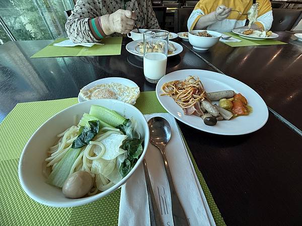 2025年228連假屏東H會館兩天一夜墾丁曬太陽曬霉之旅