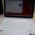 Fujitsu Lifebook  LH772-外觀（全機包膜）