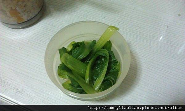 9m18d 南瓜青江菜糙米糊 (1)