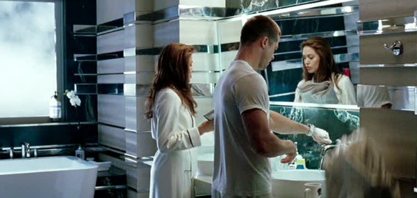 Mr.-and-Mrs.-Smith-movie-house-bathroom.jpg