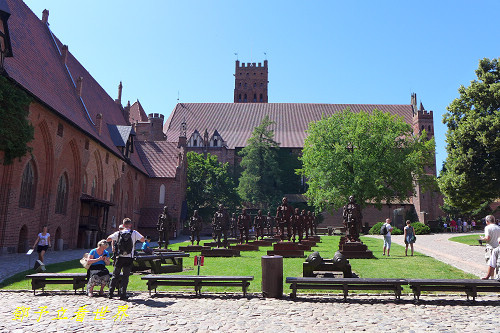 128.jpg