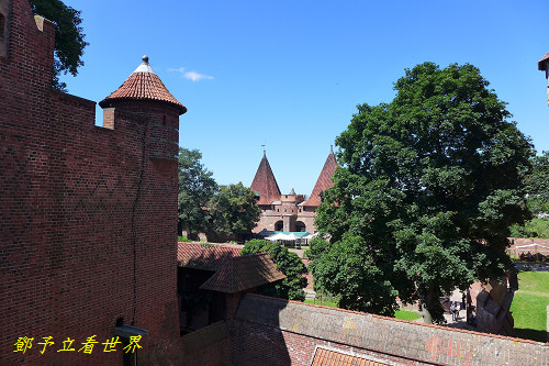 137.jpg