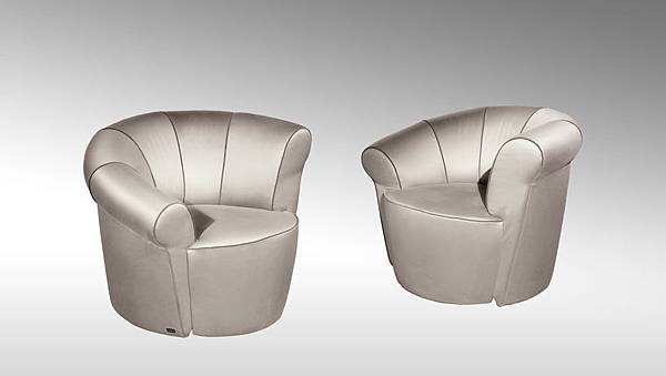 Doria Armchair_2.jpg