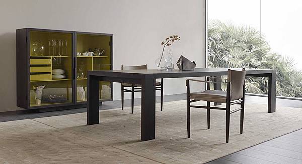 DARLY_table_trussardi-2.jpg