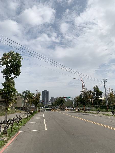 售~重劃建地105坪,正大馬路