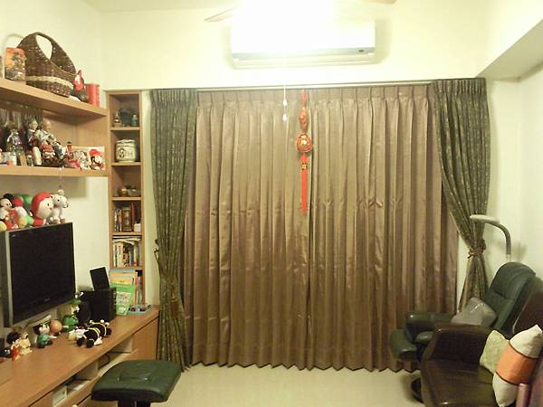 汐止區雙開簾訂做安裝.jpg 汐止區雙開簾訂做安裝.jpg