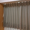 壁簾天窗簾店提供汐止區雙開窗簾訂做安裝.jpg