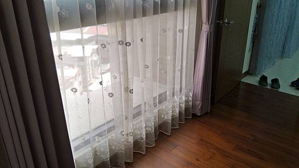 壁簾天窗簾店-永和區窗簾窗紗木軌訂做安裝.jpg 壁簾天窗簾店-永和區窗簾窗紗木軌訂做安裝.jpg