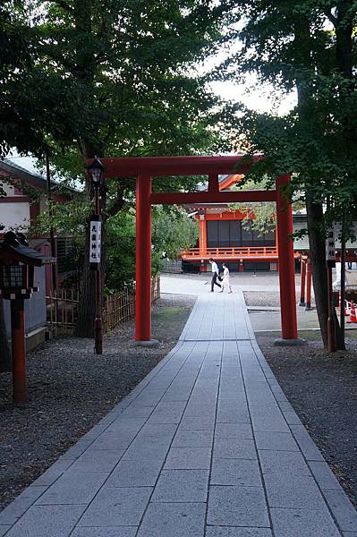 新宿花園稻荷神社 (2)