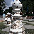 元首館前的彩繪西洋棋