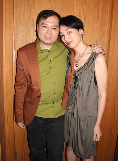 é»èææ¼