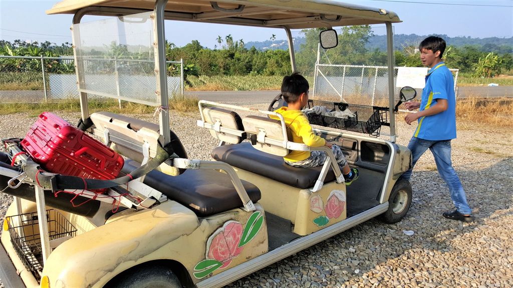 【嘉義親子住宿】詩情花園渡假村♥露營車一泊二食BBQ好吃又好