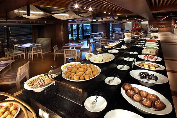 日月潭大飯店-自助式早餐.jpg