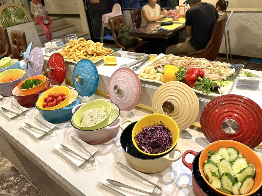 【嘉義親子住宿】詩情花園渡假村♥露營車一泊二食BBQ好吃又好