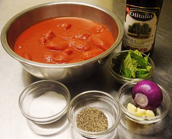 【人人有菜煮】大肚皮主廚上菜－基礎蕃茄紅醬（Basic Tomato Sauce）