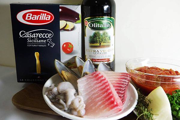 【Bambino義大利麵篇】番茄醬汁多變化-「海鮮蕃茄麻花捲麵」