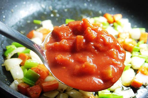 【Bambino湯品篇】暖男上菜Home Made-「蘿蔔蕃茄湯」