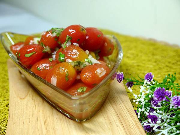 【Bambino蔬菜篇】用心花時間來著的~「義式醃漬櫻桃番茄沙拉」