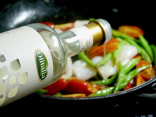 【Bambino海鮮篇】鮮甜海味「鯷魚拌炒烏賊蕃茄四季豆」~