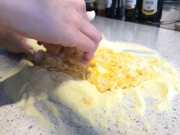 手工寬扁麵佐蕃茄肉醬