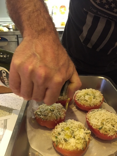 鑲烤蕃茄盅 Stuffed Tomatoes