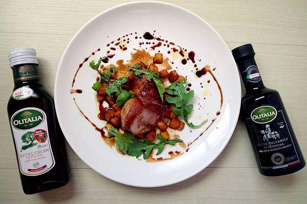 煎烤帕瑪火腿豬菲力卷與摩典納陳年葡萄醋