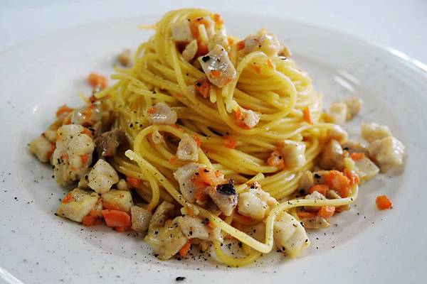 Seafood Carbonara 鮮魚起司義大利麵 Seafood Carbonara 鮮魚起司義大利麵