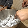 保師傅 示範「清炒蝦仁」