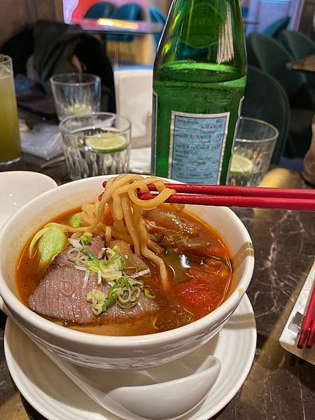 【台北】貴婦姊妹掏聚餐好去處「玖尹-新派中式餐酒館」