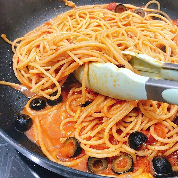 【鈴木主廚の義大利料理】煙花女義大利麵Spaghetti alla puttanesca