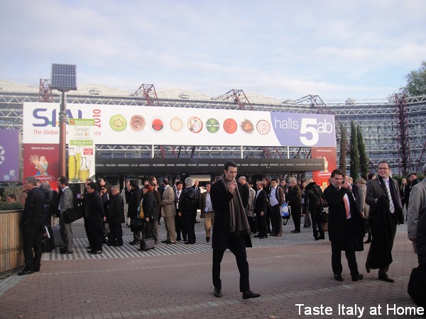 2010SIAL08.jpg