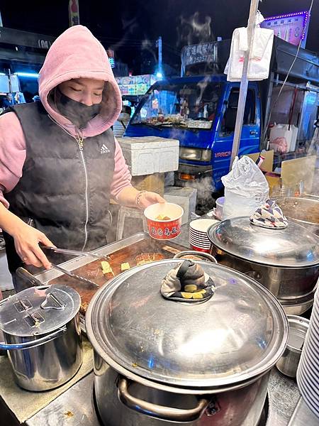 台中豐原美食 週六的葫蘆墩夜市 》灶腳蒜香烏龍豆干《 豐原五