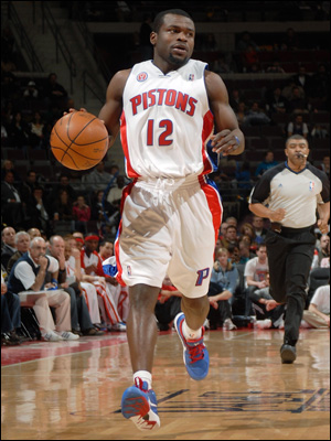wbynum_300_100803.jpgWill Bynum used basketball to help him survive the mean streets of Chicago..jpg