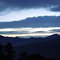 祝山觀日樓上日出前的景像02.JPG
