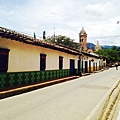 哥倫比亞薇拉Timana鎮內街道.jpg