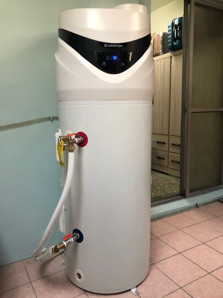 嘉義蔡枳松校長安裝一體式阿里斯頓150L機器_190603_0052.jpg