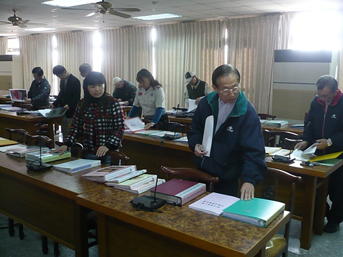 B016.jpg B016.jpg