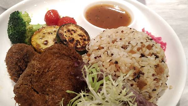 11P_20210105_123445_vHDR_On.jpg 11P_20210105_123445_vHDR_On.jpg