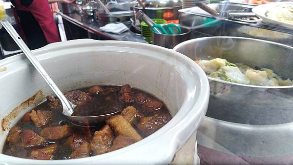 台中市北屯區昌平路鈞食堂雞腿便當(原鈞春食堂)-鐵板照燒雞腿