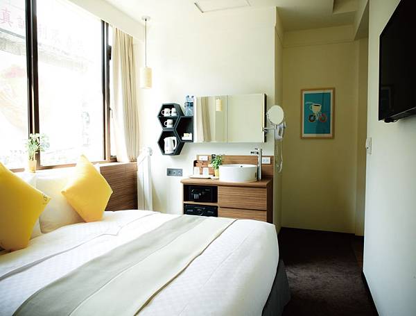 蜂巢旅店.jpg 蜂巢旅店.jpg