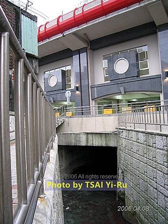 IMG_4175M_縱貫線下寮橋(汐止站下方_原下寮溪橋_原下藔坑一橋_25°04%5C03.0N 121°39%5C37.5E)_蔡宜儒攝20060408.jpg