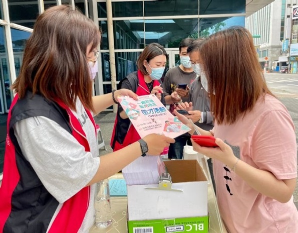 旅宿業VS青銀共創亮點場徵才活動 媒合率達81%！.jpg