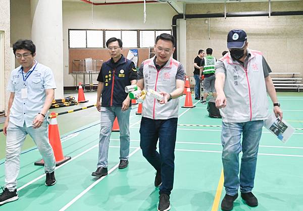 桃市環保局招考450位清潔隊員 蘇俊賓：三管齊下提高環境清潔量能1.jpg