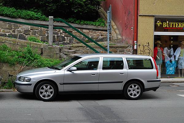 VOLVO V70