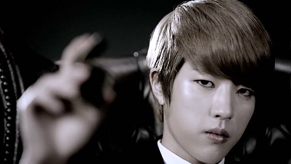 (INFINITE 1st World Tour 'One Great Step' Teaser.mp4)[00.00.23.732]
