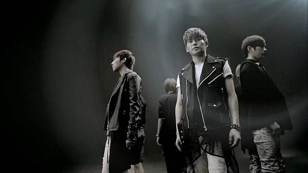 (INFINITE 1st World Tour 'One Great Step' Teaser.mp4)[00.01.01.478]