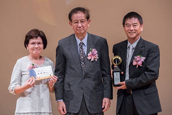 人文類：<森林復育>領域得獎人─黃瑞祥博士