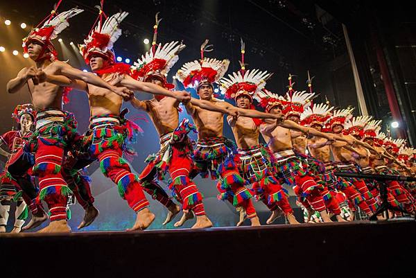 花蓮高工原住民舞蹈隊