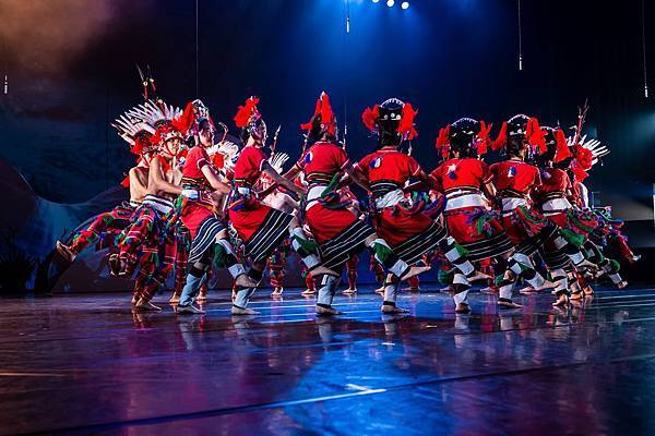 花蓮高工原住民舞蹈隊