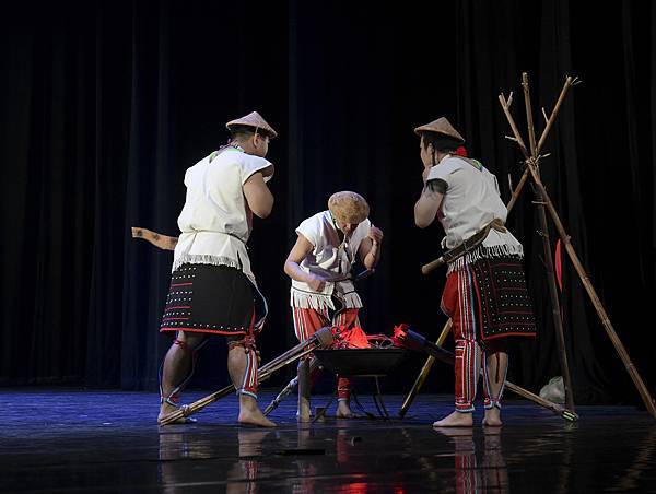 阿美族港口部落古謠傳唱團隊